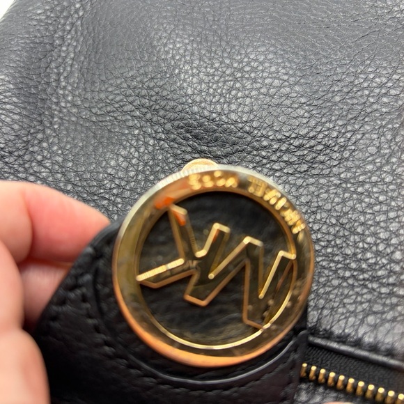 Certified Authentic Black Michael Kors Cross Body Handbag pebble leather - Picture 8 of 16